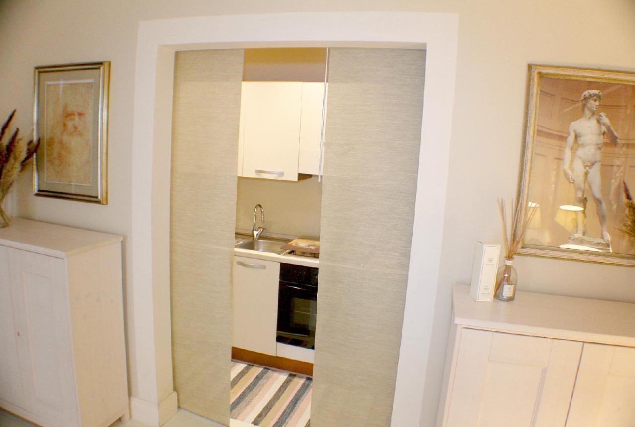 White Florence Suite Extérieur photo