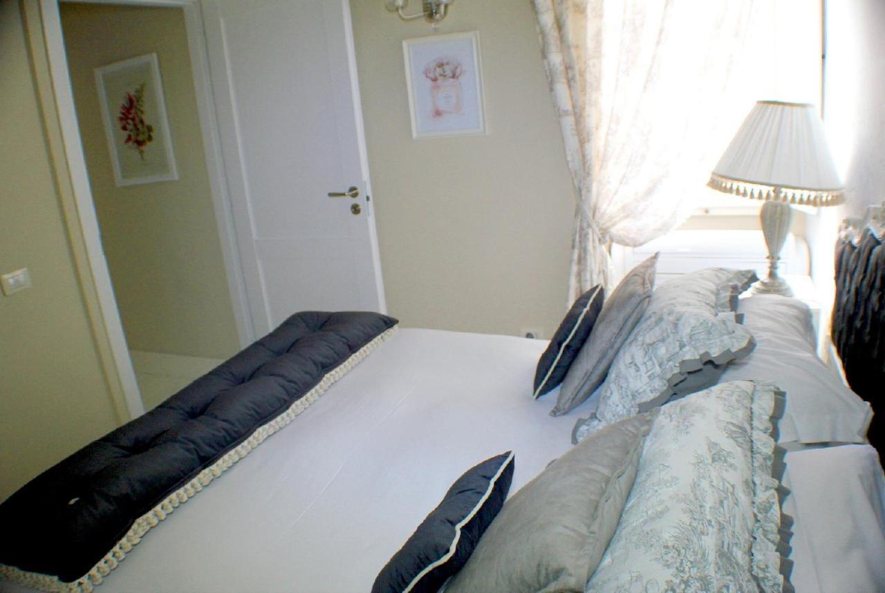 White Florence Suite Extérieur photo